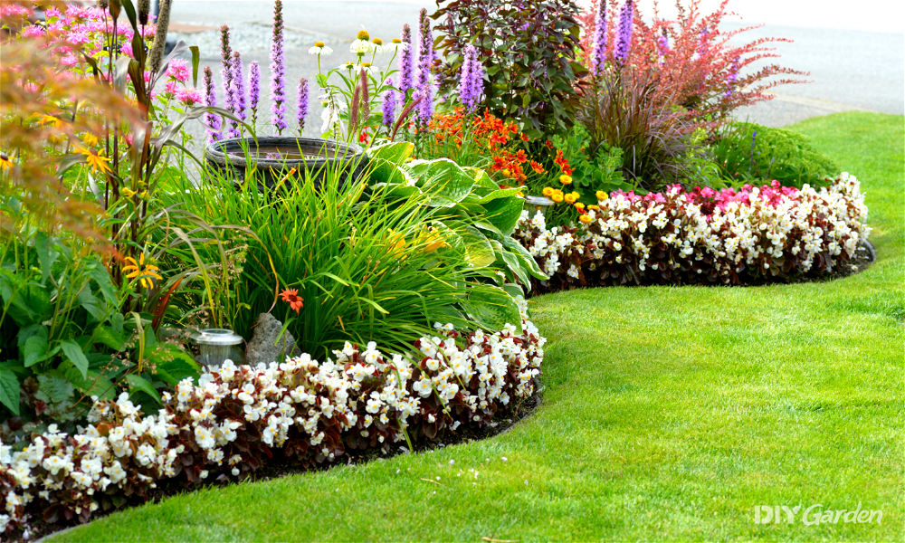 57 Modern Garden Edging Ideas (For Low Maintenance Borders)