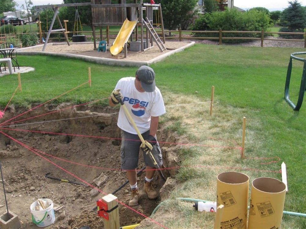 sunken-trampoline-digging-and-planning