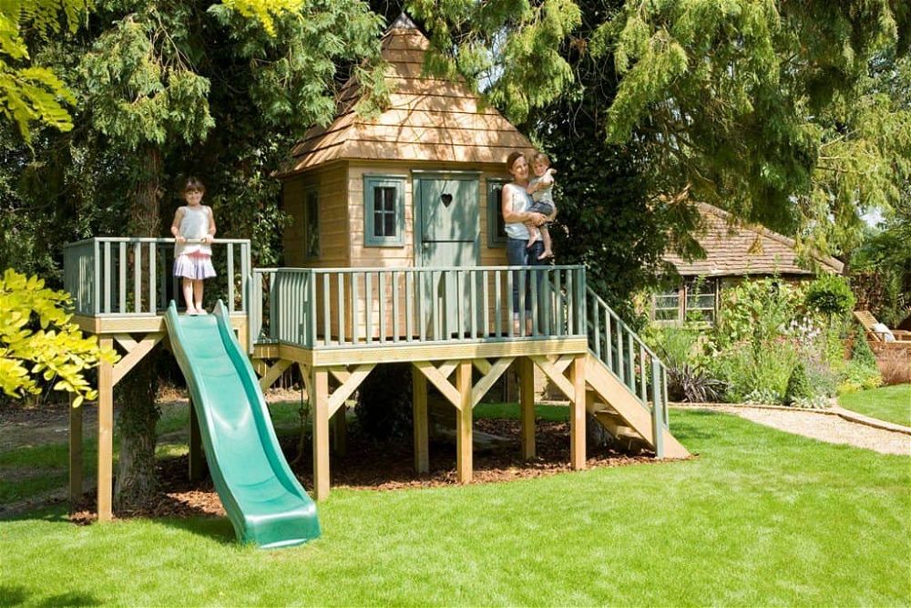 garden treehouse
