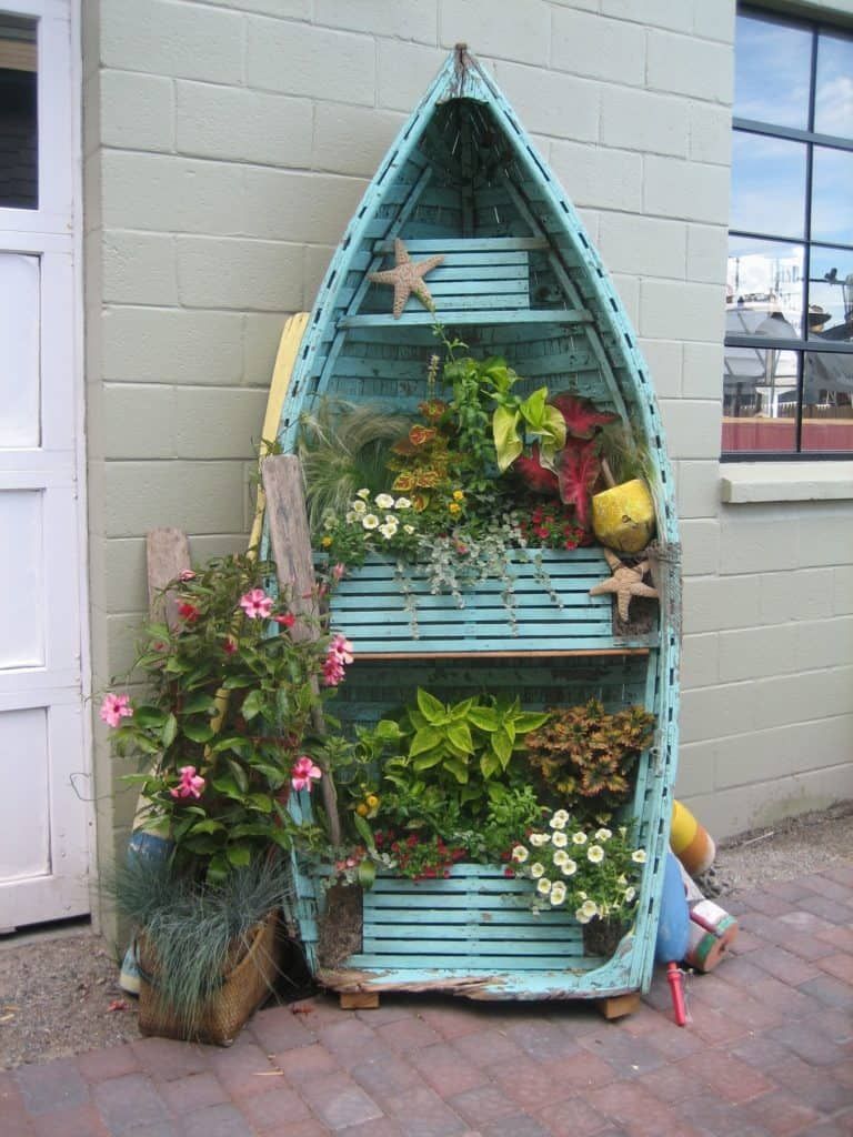 boat planter