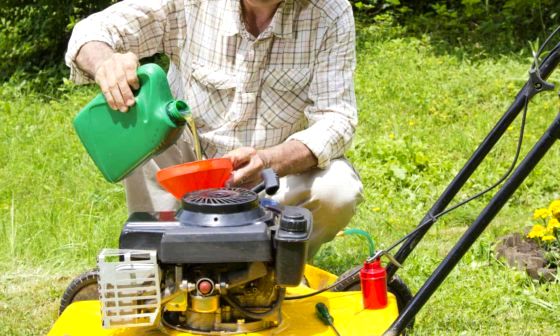 what-is-the-best-lawn-mower-oil