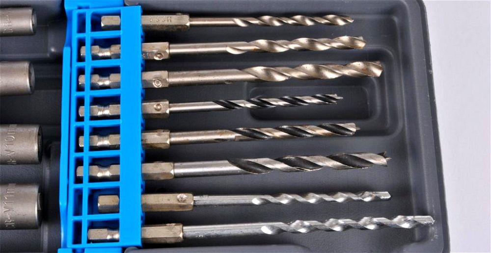 7 Best Corded Hammer Drills & Impact Drills (2022 Review UK)