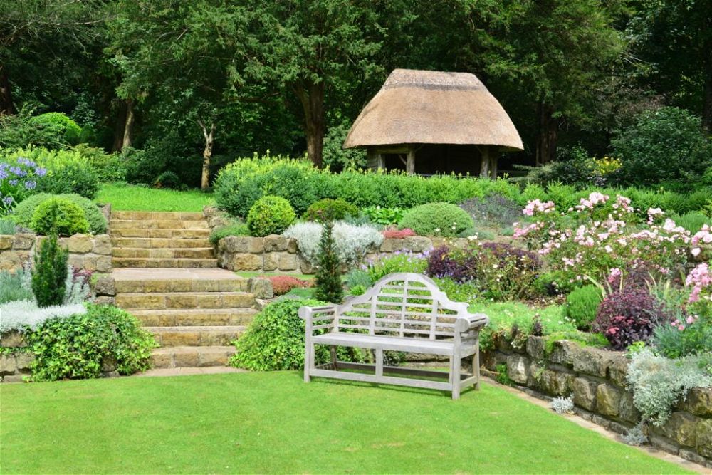 34. English Country Garden Landscaping