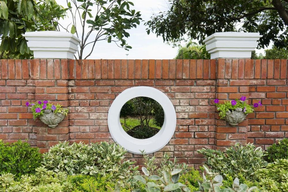 35. Garden Wall Landscaping