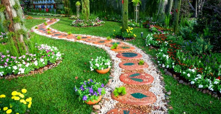 57 Simple Budget Garden Ideas UK (Modern, Easy & Cheap )