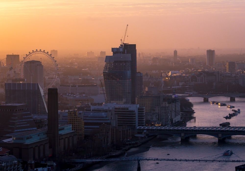air-pollution-hazy-london-cityscape