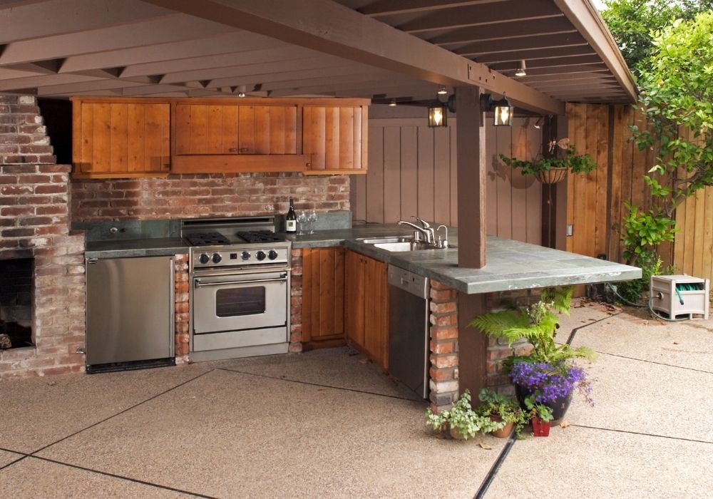 modern-outdoor-kitchen