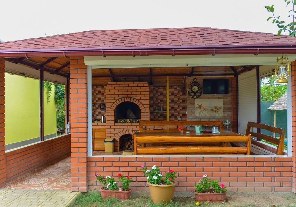 outdoor-kitchen-gazebo
