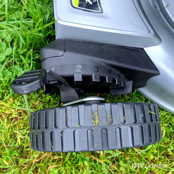 Murray-EQ200-Petrol-Lawn-Mower-Review-features