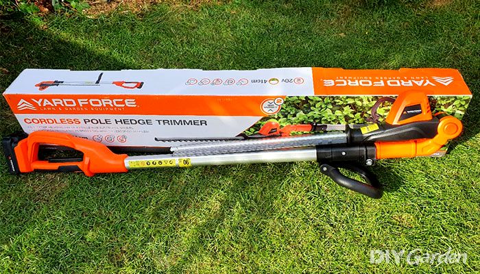 Yard-Force-20V-Cordless-Pole-Hedge-Trimmer-Review-design