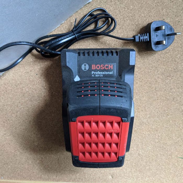 Bosch strimmer charger hot sale