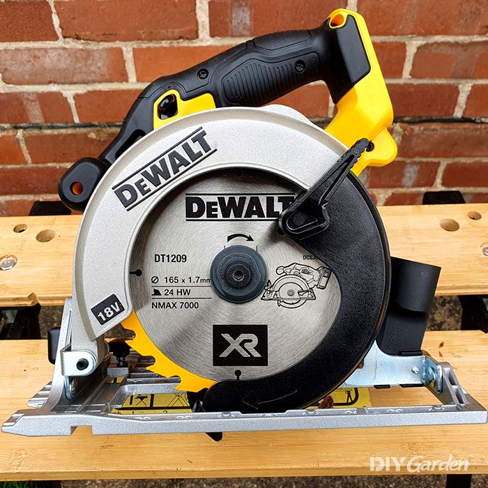 DeWalt-DCS391N-XJ-XR-Cordless-Circular-Saw-design