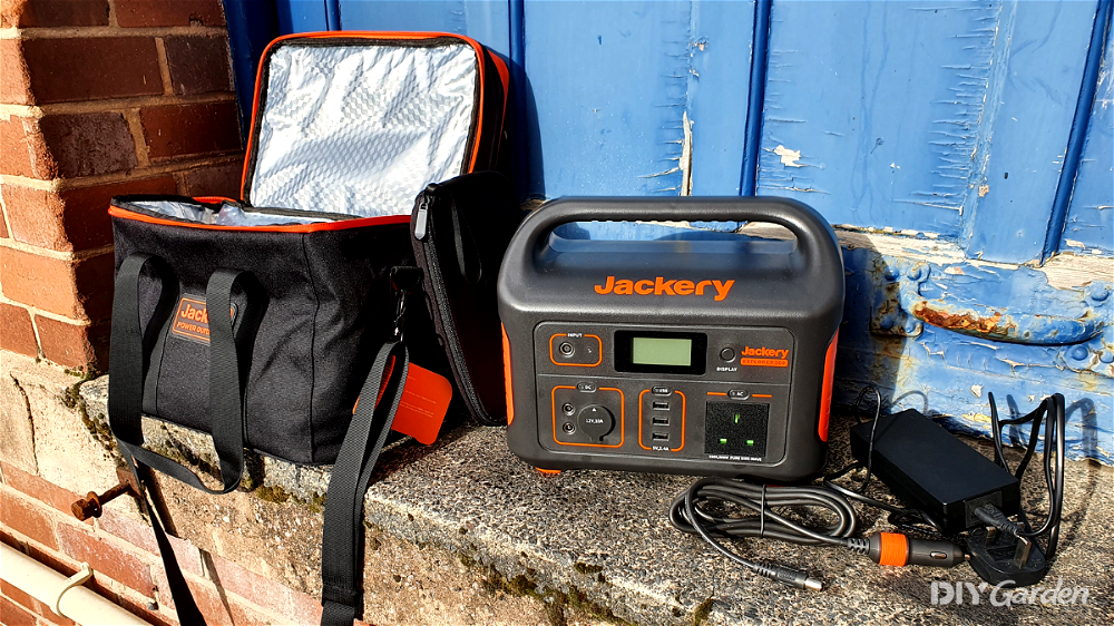 Jackery Portable Power Station Explorer 500 Review (5)