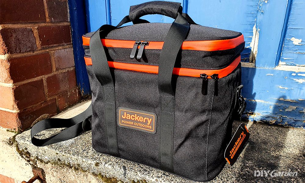 Jackery-Portable-Power-Station-Explorer-500-Review-design-case