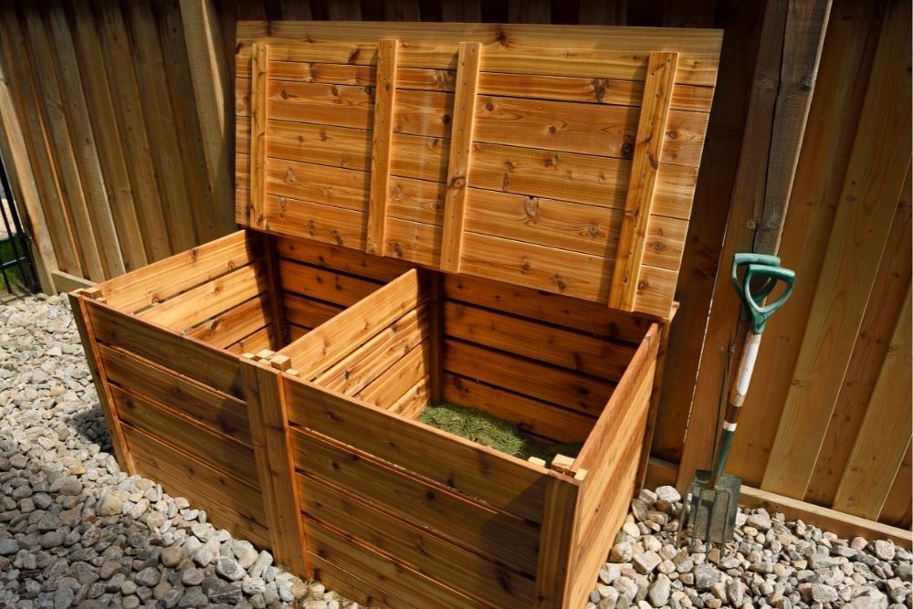 wooden-compost-bin