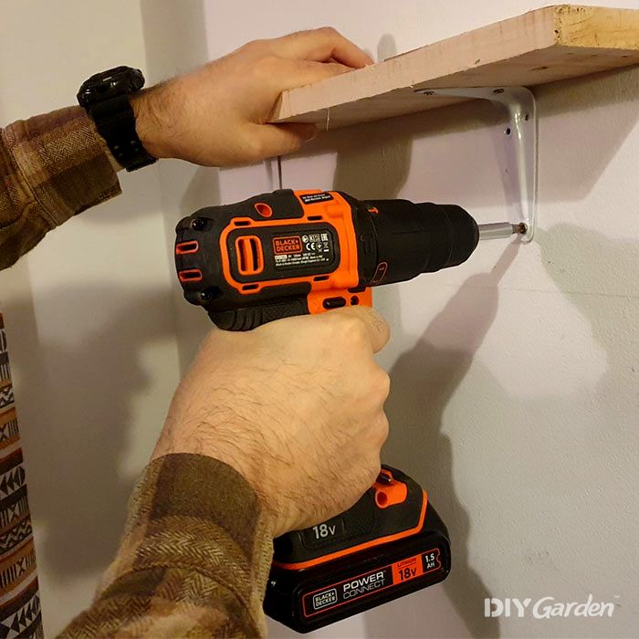BLACK+DECKER-BCD700S1K-Lithium-Ion-2-Gear-Hammer-Drill-Review-performance