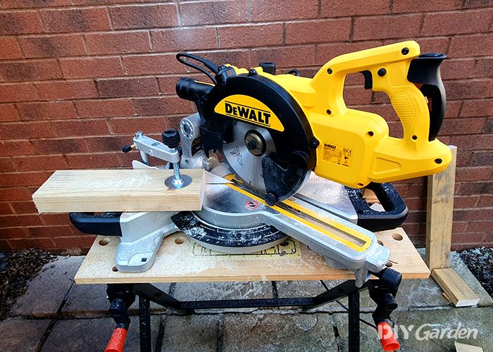 DeWalt-DWS774-GB-Sliding-XPS-Mitre-Saw-Review-design