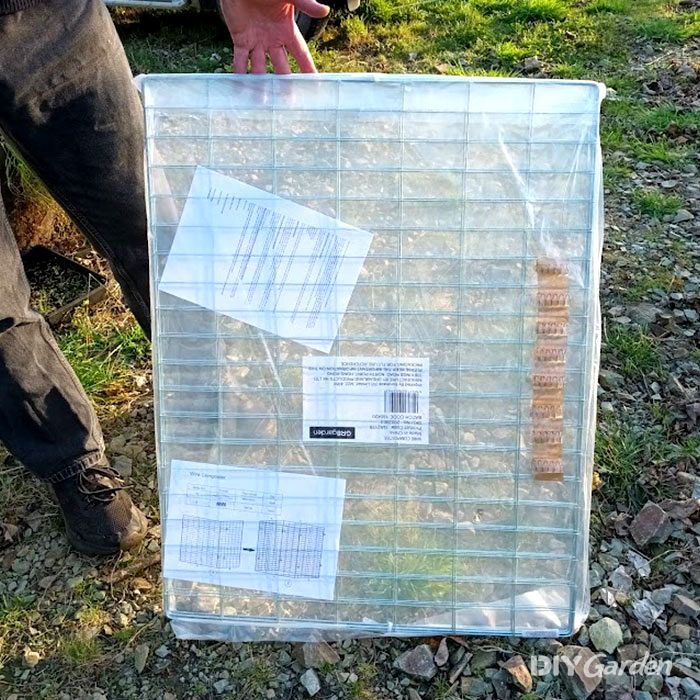 GR8-Garden-Metal-Wire-Mesh-Compost-Bin-Review-assembly