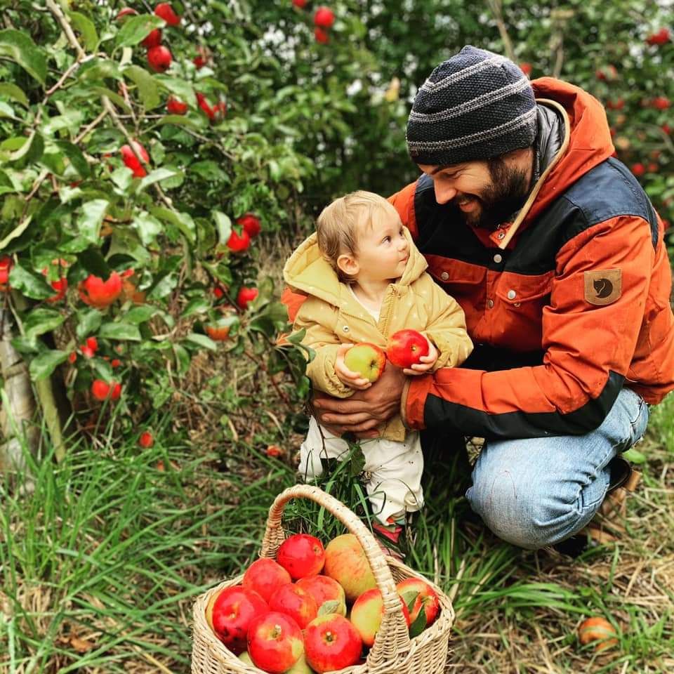 27 Benefits of Gardening for Children | DIY Garden™