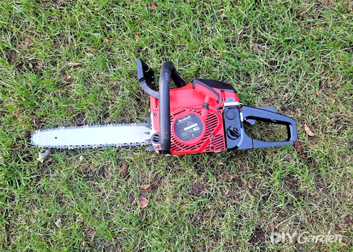 Einhell-GC-PC-2040-Petrol-Chainsaw-Review-design