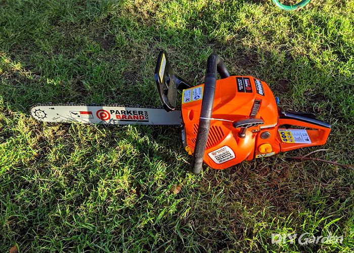 ParkerBrand-62CC-Petrol-Chainsaw-Review-design