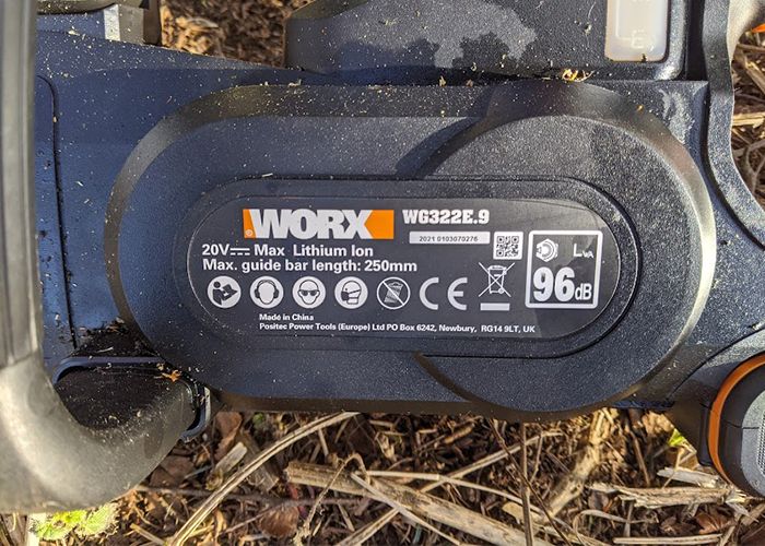 WORX WG322E Cordless Chainsaw Tested 2024 Review UK