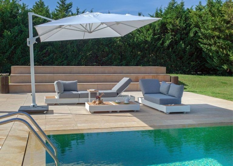 What is a Cantilever Parasol (+ How They Work To Give Shade)