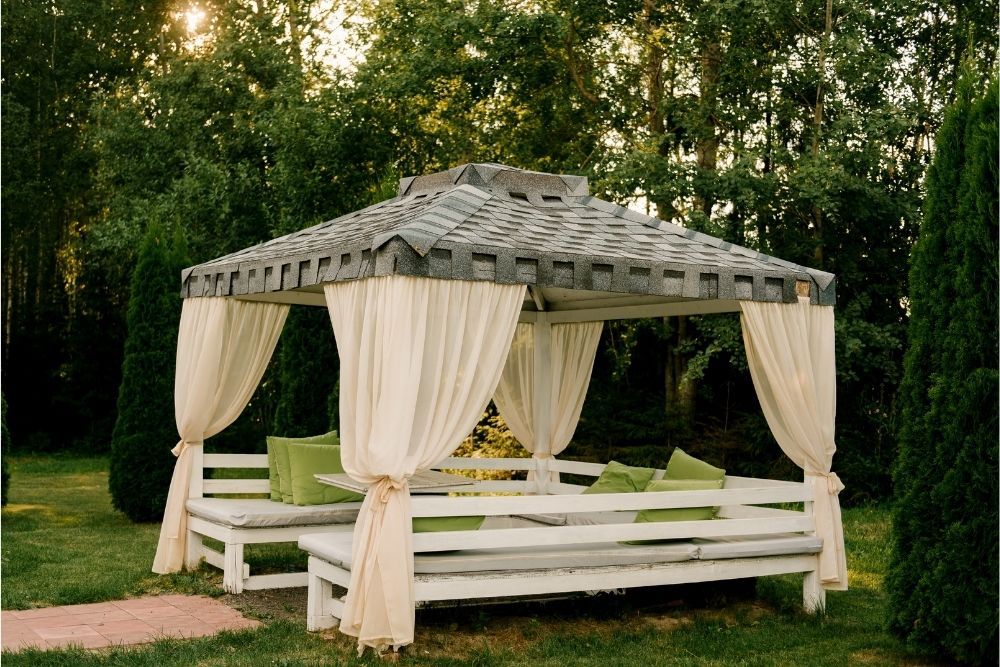 gazebo-garden-privacy