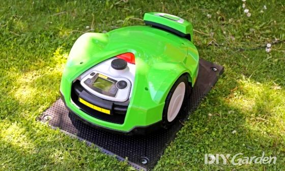 how-does-a-robot-lawn-mower-work