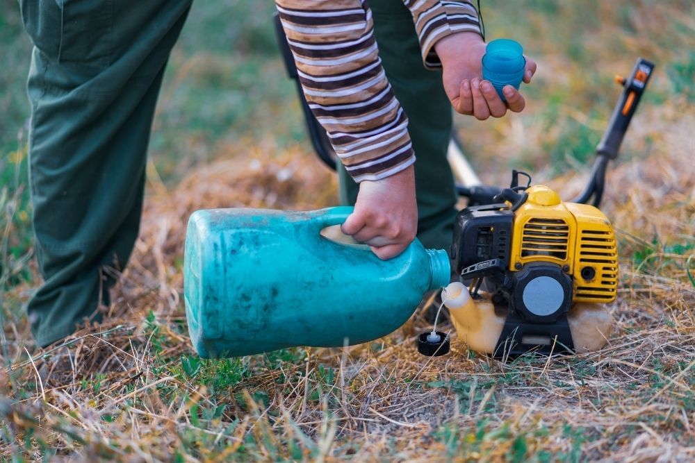 petrol-strimmer-fuel