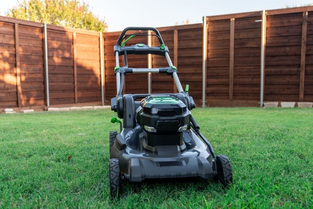 types-of-self-propelled-lawn-mowers