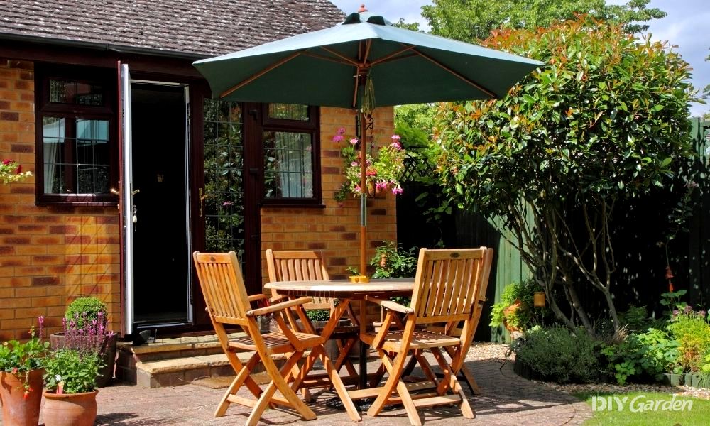 what size parasol do i need for my garden