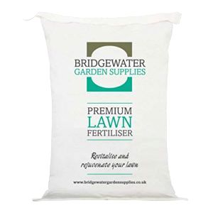 best-lawn-feeds-for-spring Bridgewater Garden Supplies Professional Spring Lawn Feed