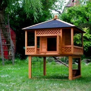 best-rabbit-hutches Outback Rabbit Hutch Pagoda with Run