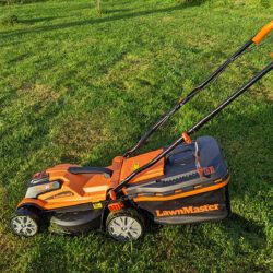 LawnMaster 24V 34cm Cordless Lawnmower Review