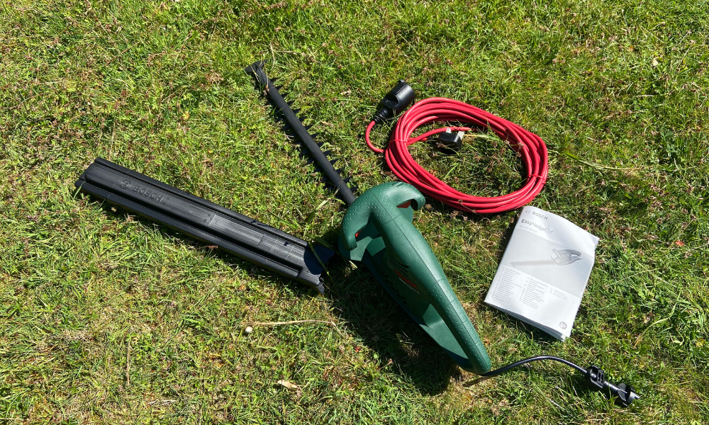 Bosch Electric Hedge Cutter EasyHedgeCut 45 Review