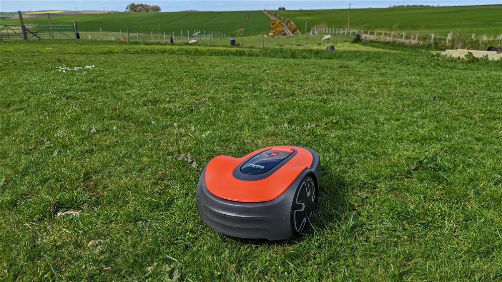 Flymo EasiLife 150 GO Robot Lawn Mower (10)