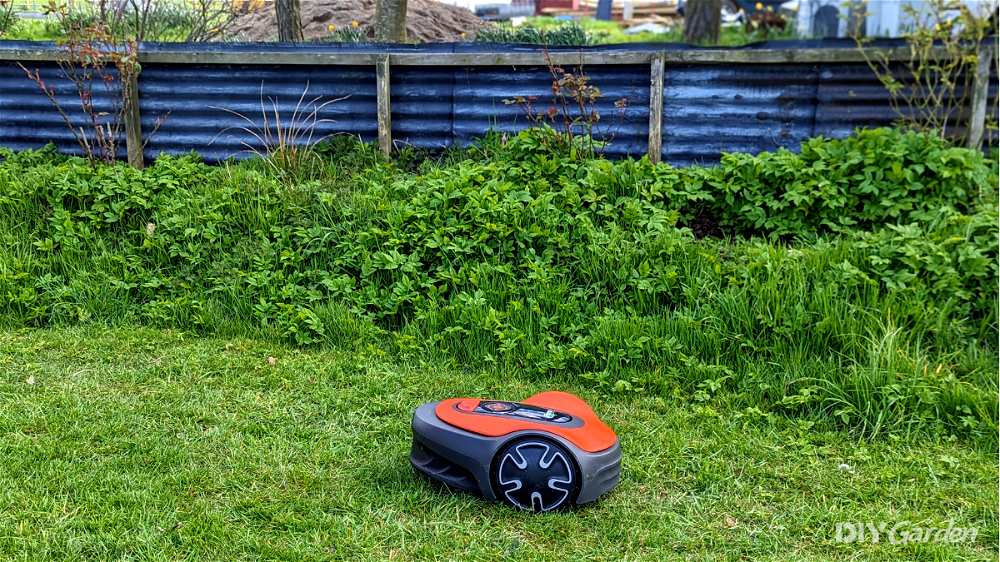 Flymo EasiLife 150 GO Robot Lawn Mower (9)