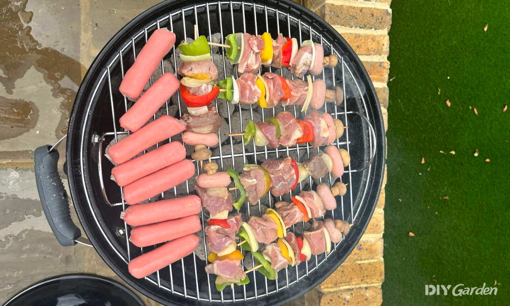 Weber Compact Kettle Charcoal Grill Barbecue Review