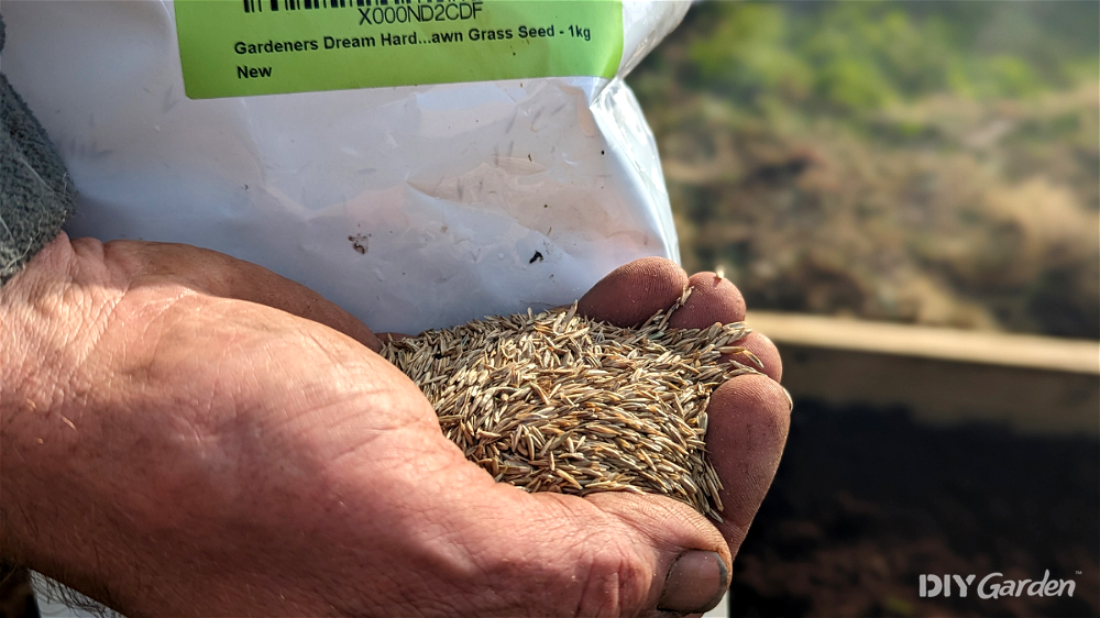 Gardeners Hard-Wearing Lawn Grass Seed Quality